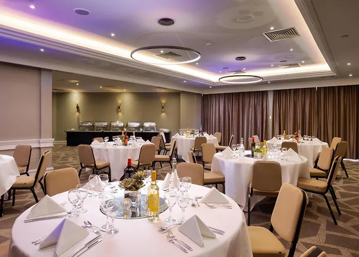 Hotel Doubletree By Hilton London Ealing